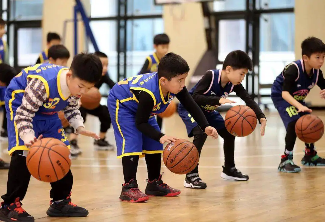 篮球后卫控球训练计划怎么写_1